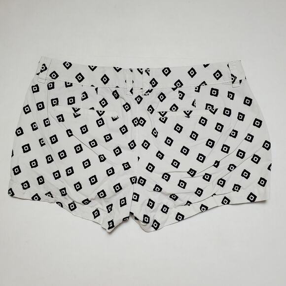 Old Navy Polka Dot Shorts SZ 8 - Picture 3 of 3
